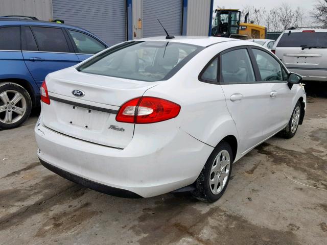 3FADP4AJ7DM132063 - 2013 FORD FIESTA S WHITE photo 4