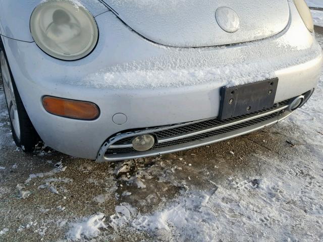 3VWCD31C95M412625 - 2005 VOLKSWAGEN NEW BEETLE Silber Foto 9
