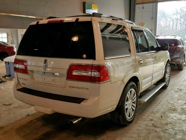 5LMFU28547LJ03496 - 2007 LINCOLN NAVIGATOR WHITE photo 4