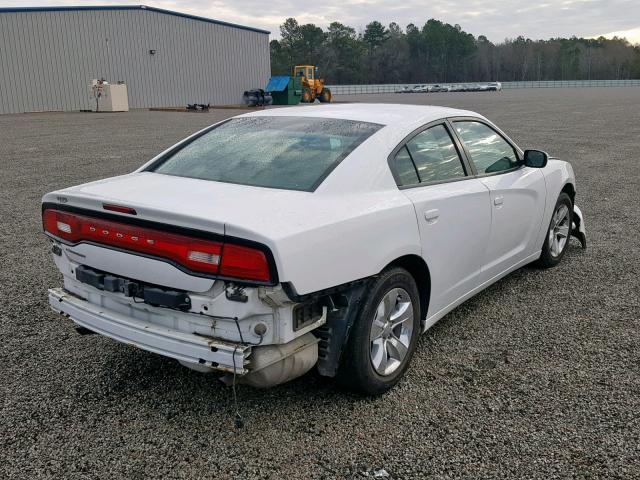 2C3CDXBG5EH266593 - 2014 DODGE CHARGER SE WHITE photo 4