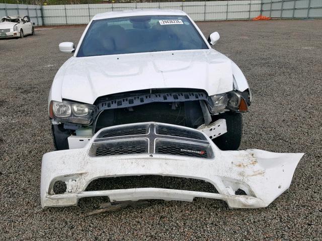 2C3CDXBG5EH266593 - 2014 DODGE CHARGER SE WHITE photo 9