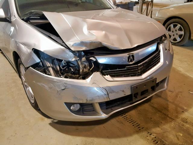 JH4CU2F6XAC042327 - 2010 ACURA TSX SILVER photo 9