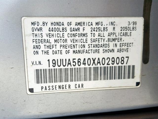 19UUA5640XA029087 - 1999 ACURA 3.2TL SILVER photo 10