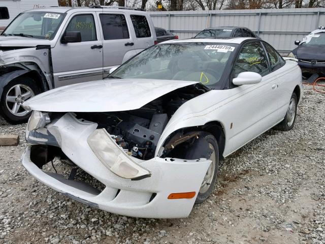 1G8ZH1278WZ128288 - 1998 SATURN SC2 WHITE photo 2