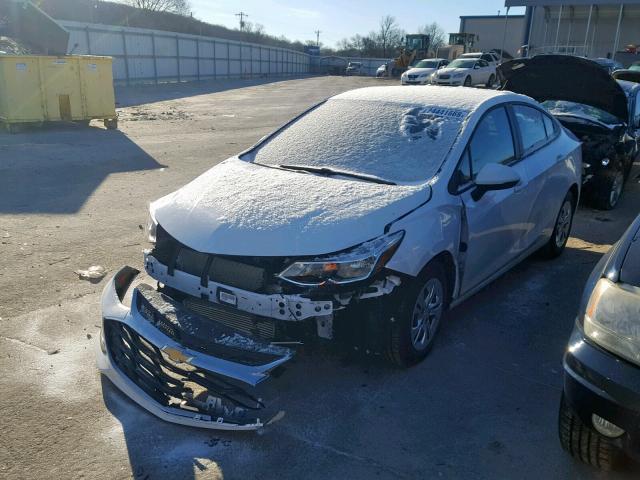 1G1BJ5SM4K7103444 - 2019 CHEVROLET CRUZE WHITE photo 2