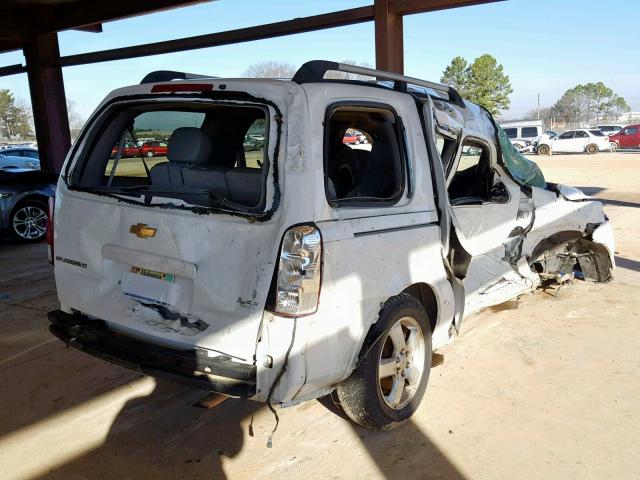 1GNDV33138D127670 - 2008 CHEVROLET UPLANDER L WHITE photo 4