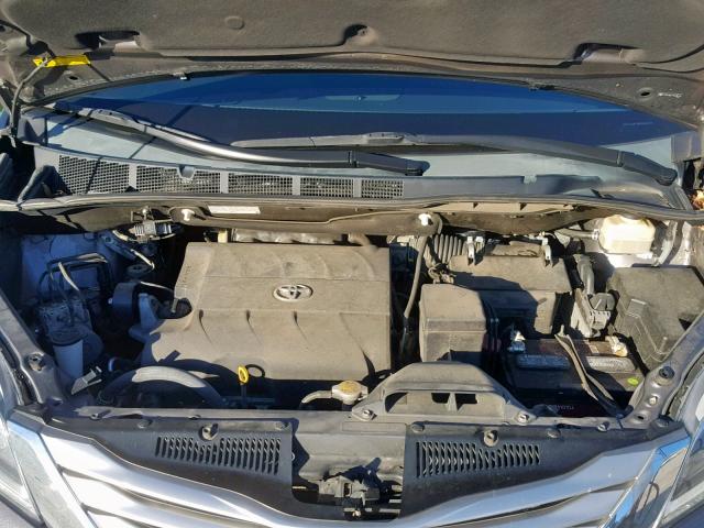 5TDYK3DC7FS598516 - 2015 TOYOTA SIENNA XLE GRAY photo 7