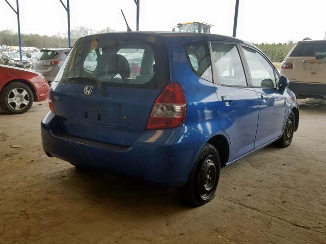 JHMGD38407S053628 - 2007 HONDA FIT BLUE photo 4