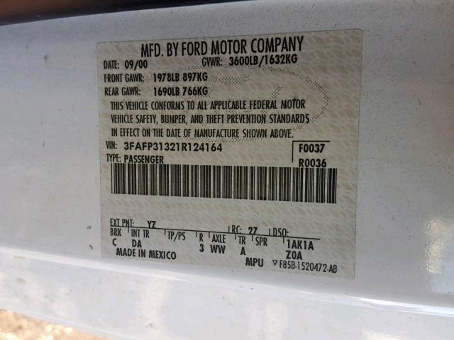 3FAFP31321R124164 - 2001 FORD FOCUS ZX3 WHITE photo 10