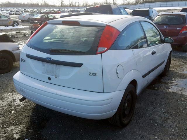 3FAFP31321R124164 - 2001 FORD FOCUS ZX3 WHITE photo 4