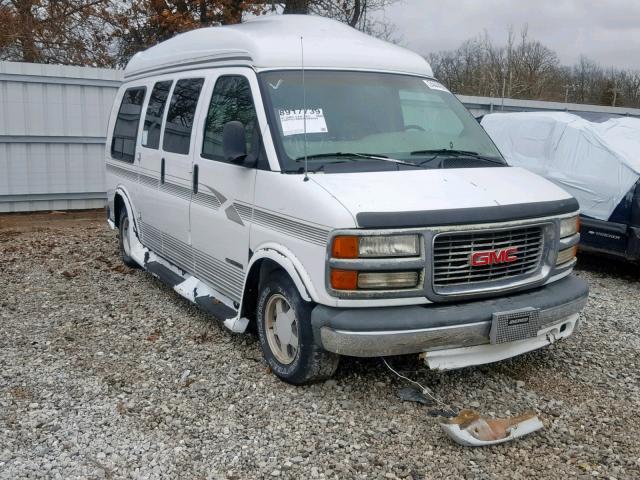 1GDFG15R0V1049084 - 1997 GMC SAVANA RV WHITE photo 1