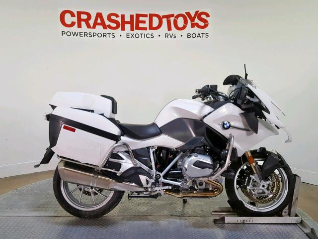 WB10A1307JZ467473 - 2018 BMW R1200 RT WHITE photo 1