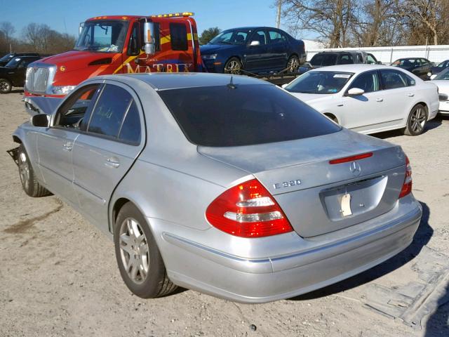 WDBUF65J83A134014 - 2003 MERCEDES-BENZ E 320 SILVER photo 3