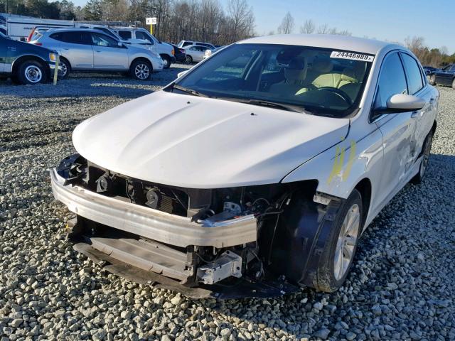 1C3CCCAB9HN510307 - 2017 CHRYSLER 200 LIMITE WHITE photo 2