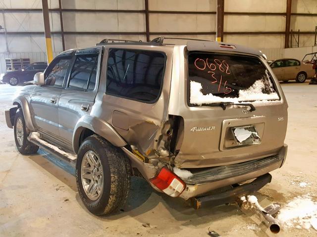 JT3GN86R220250688 - 2002 TOYOTA 4RUNNER SR SILVER photo 3