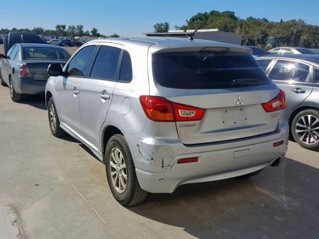 JA4AP3AU8CZ000695 - 2012 MITSUBISHI OUTLANDER SILVER photo 3