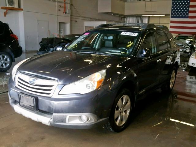 4S4BRELC1B2311795 - 2011 SUBARU OUTBACK 3. CHARCOAL photo 2