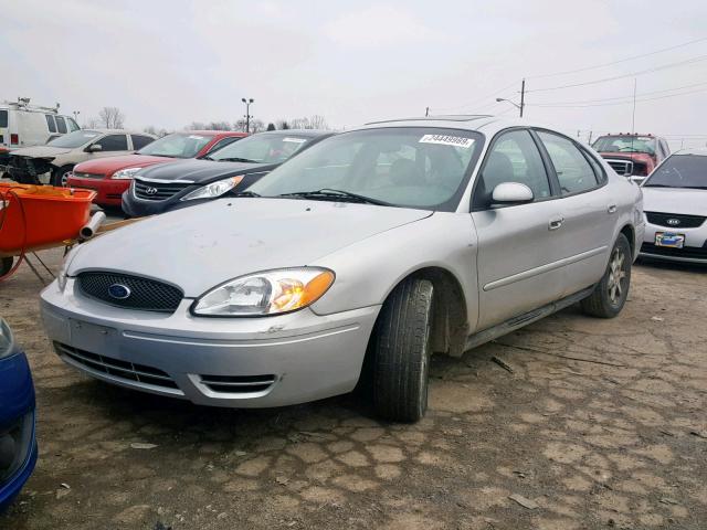 1FAFP56U66A221284 - 2006 FORD TAURUS SEL SILVER photo 2