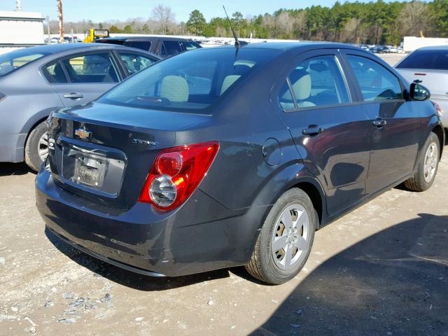 1G1JA5SH7E4232573 - 2014 CHEVROLET SONIC LS 灰色 照片 4