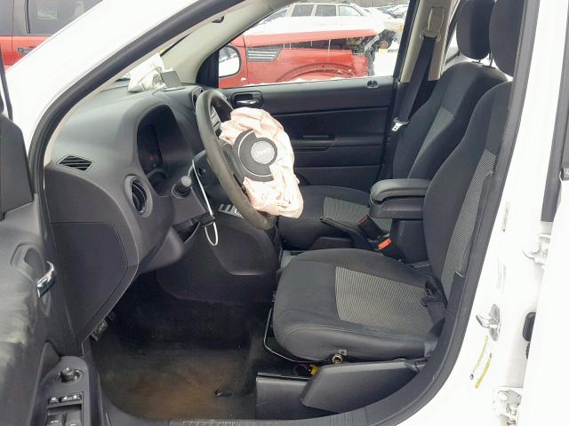 1C4NJCBA1DD130359 - 2013 JEEP COMPASS SP თეთრი ფოტო 5