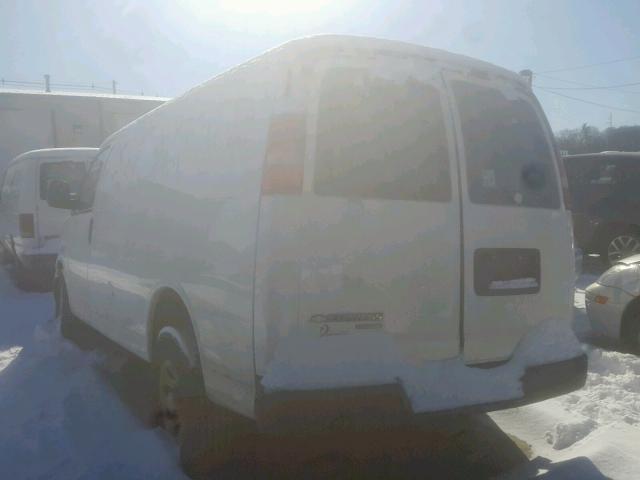 1GCSGAFX9C1106704 - 2012 CHEVROLET EXPRESS G1 WHITE photo 3