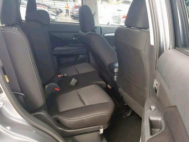 JA4AD2A32JZ055182 - 2018 MITSUBISHI OUTLANDER GRAY photo 6