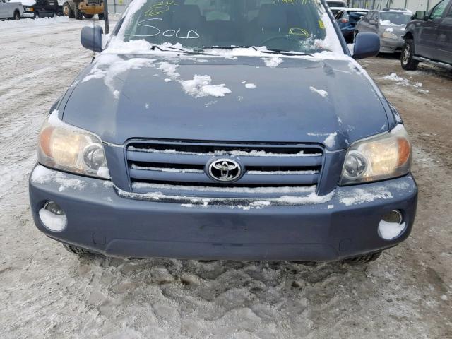 JTEDP21AX40039728 - 2004 TOYOTA HIGHLANDER BLUE photo 9