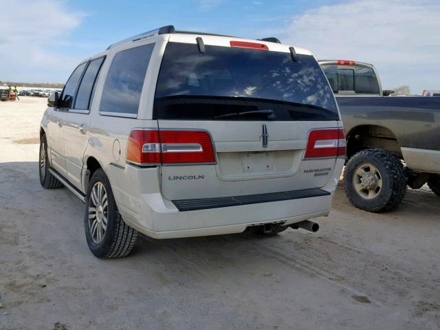 5LMFU28538LJ08013 - 2008 LINCOLN NAVIGATOR WHITE photo 3