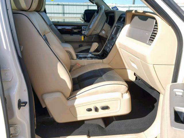 5LMFU28538LJ08013 - 2008 LINCOLN NAVIGATOR WHITE photo 5
