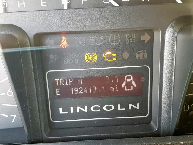 5LMFU28538LJ08013 - 2008 LINCOLN NAVIGATOR WHITE photo 8