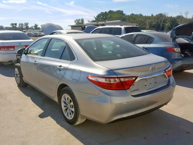 4T1BF1FK6FU040229 - 2015 TOYOTA CAMRY LE SILVER photo 3