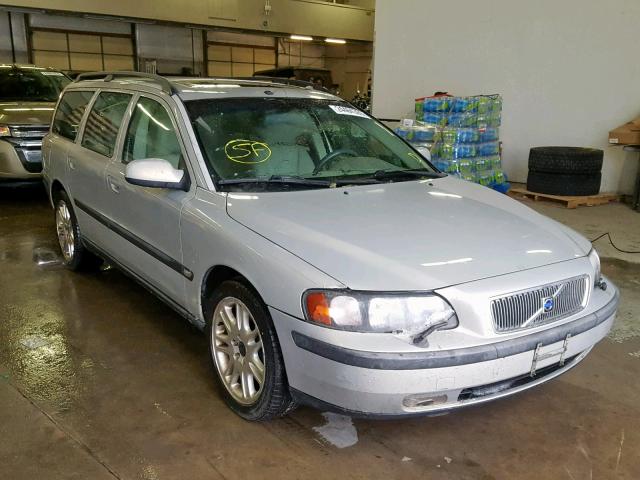 YV1SW53D221211355 - 2002 VOLVO V70 T5 TUR BEIGE photo 1