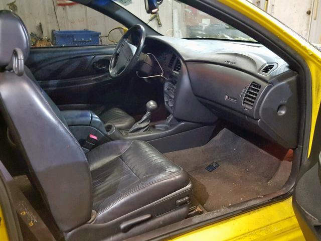 2G1WX15K529372831 - 2002 CHEVROLET MONTE CARL YELLOW photo 5