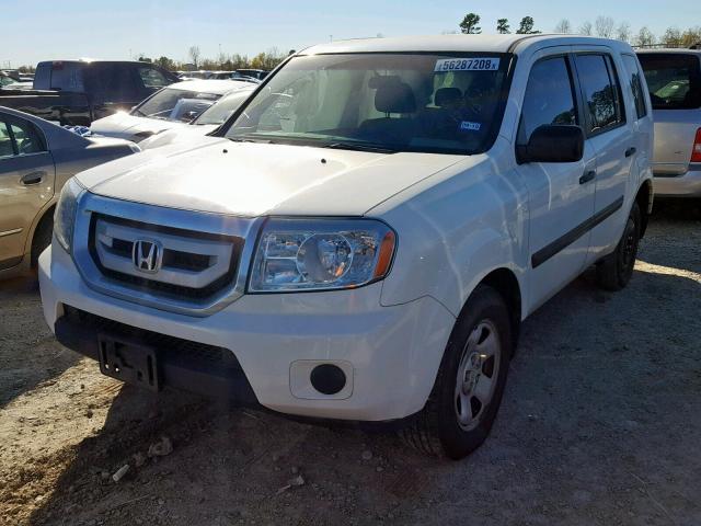 5FNYF3H2XBB024190 - 2011 HONDA PILOT LX WHITE photo 2