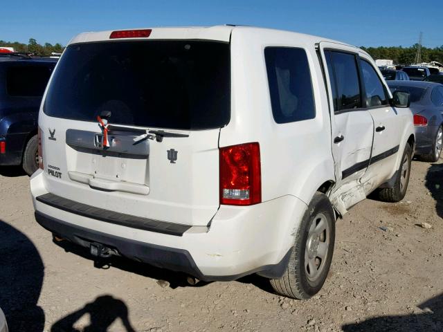 5FNYF3H2XBB024190 - 2011 HONDA PILOT LX WHITE photo 4