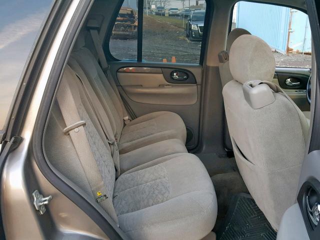 1GKDT13SX52354703 - 2005 GMC ENVOY TAN photo 6