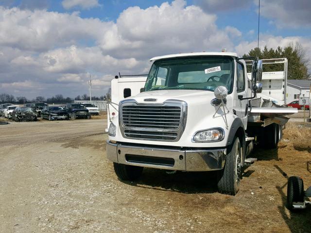 3ALHC5DV1HDJF3308 - 2017 FREIGHTLINER M2 112 MED WHITE photo 2