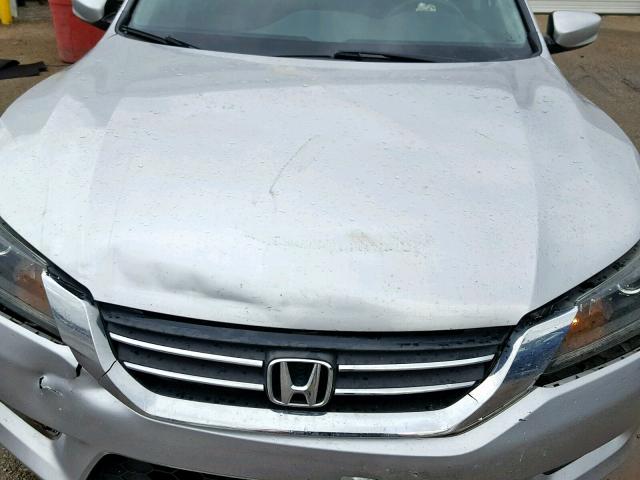 1HGCR2F36DA099702 - 2013 HONDA ACCORD LX SILVER photo 7