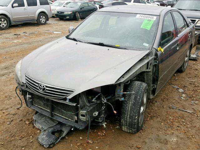 JTDBA32K950025332 - 2005 TOYOTA CAMRY SE GRAY photo 9