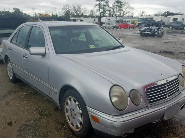 WDBJF65HXXA878140 - 1999 MERCEDES-BENZ E 320 SILVER photo 9