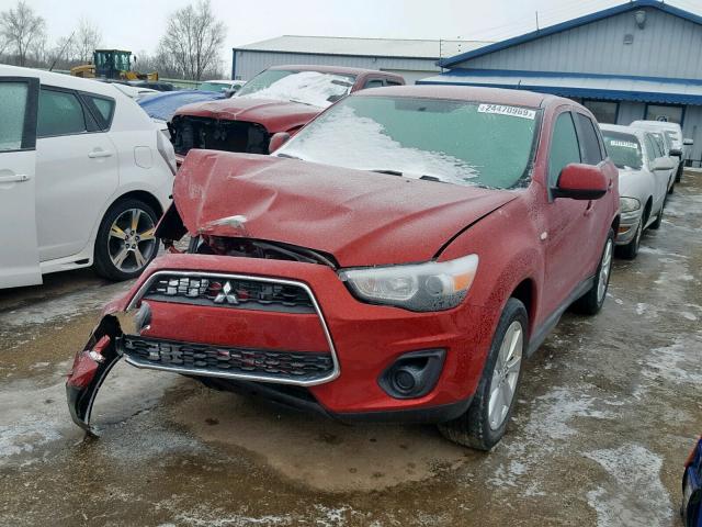 4A4AP3AU3FE023666 - 2015 MITSUBISHI OUTLANDER RED photo 2