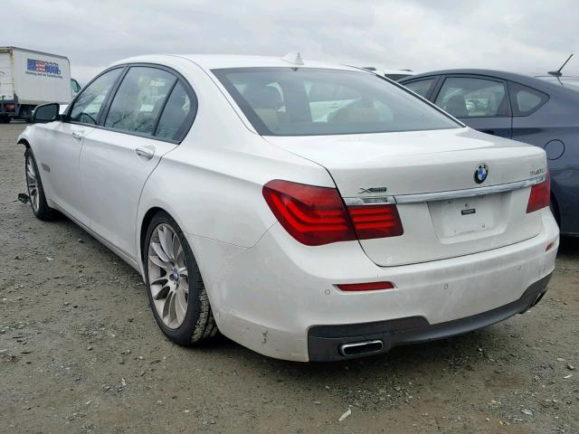 WBAYF4C51FD873951 - 2015 BMW 740 LXI WHITE photo 3