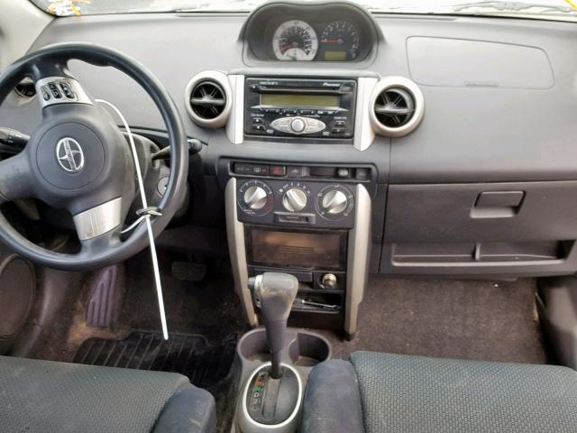 JTKKT624065019848 - 2006 TOYOTA SCION XA SILVER photo 9