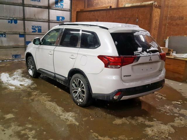 JA4AZ3A31GZ002361 - 2016 MITSUBISHI OUTLANDER WHITE photo 3