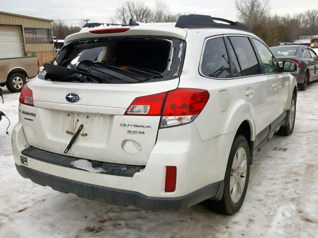 4S4BRDJCXB2421449 - 2011 SUBARU OUTBACK 3. WHITE photo 4