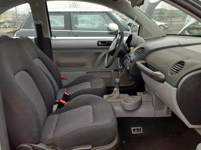 3VWBK31C54M409995 - 2004 VOLKSWAGEN NEW BEETLE Silber Foto 5