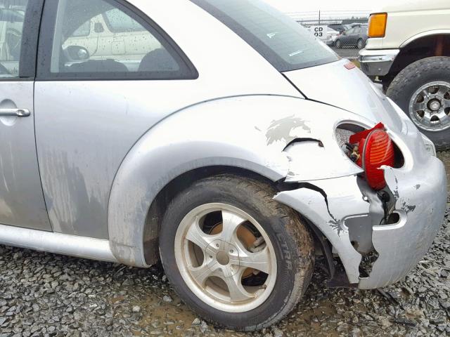 3VWBK31C54M409995 - 2004 VOLKSWAGEN NEW BEETLE Silber Foto 9