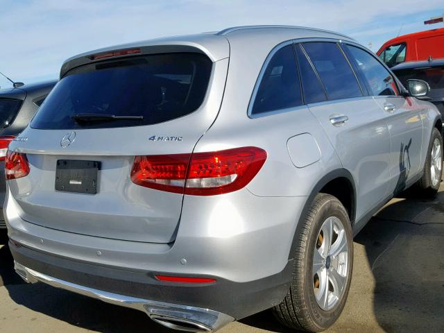 WDC0G4KB3GF016714 - 2016 MERCEDES-BENZ GLC 300 4M SILVER photo 4