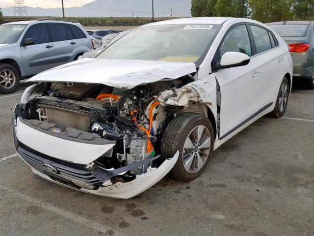 KMHC75LD5JU090840 - 2018 HYUNDAI IONIQ LIMI WHITE photo 2