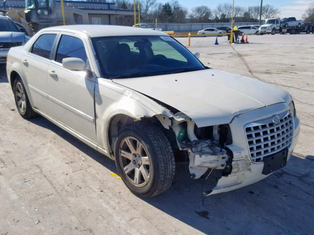 2C3LA43RX7H861045 - 2007 CHRYSLER 300 WHITE photo 1